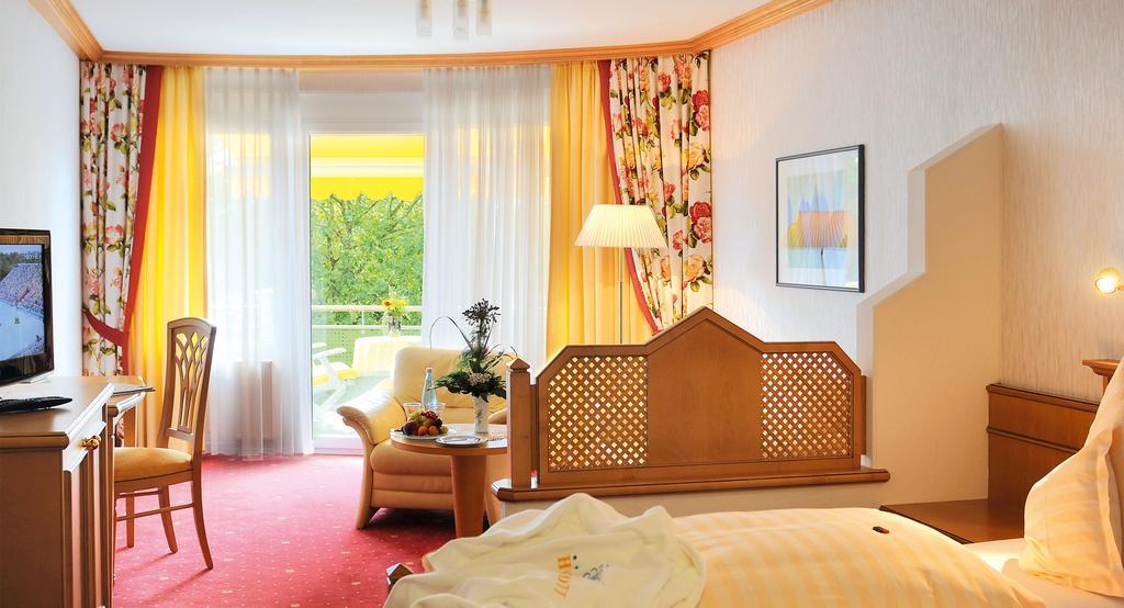 Hotel Ott Bad Krozingen Εξωτερικό φωτογραφία